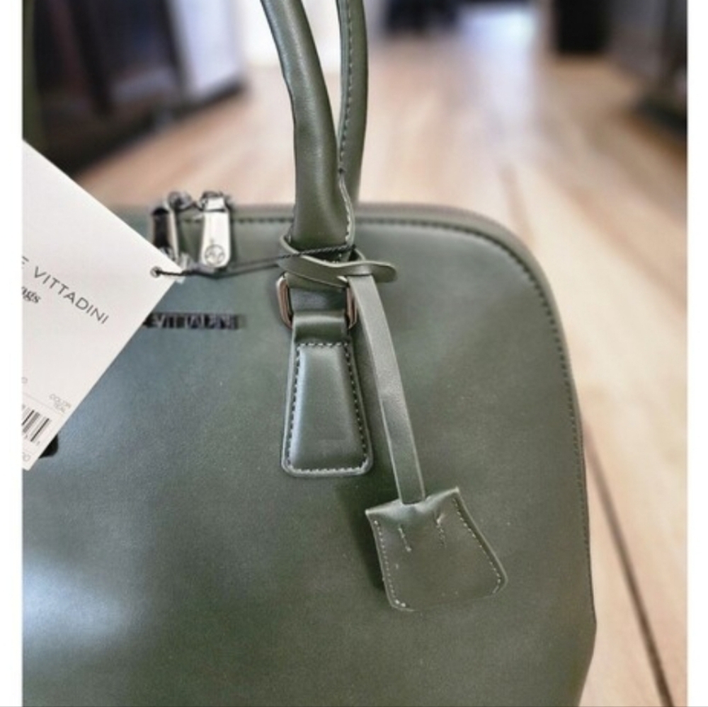 Adrienne Vittadini Women's Green Casual Chic Leather handbag. - Picture 4 of 15